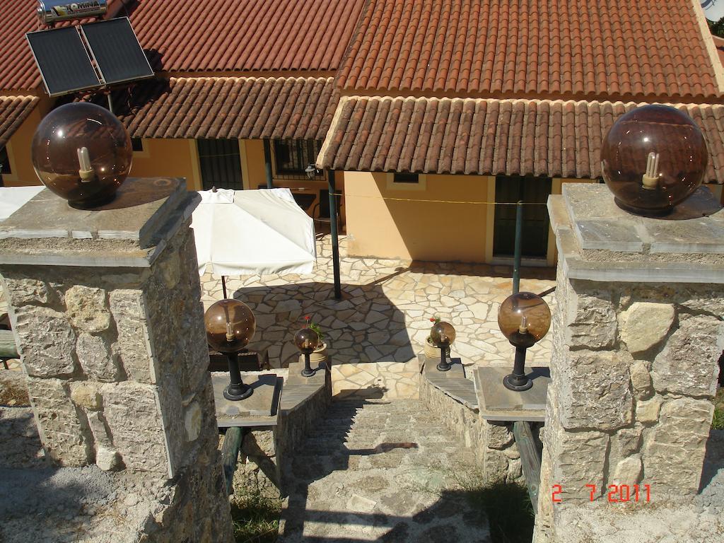 Serenita Apartments Ermones Extérieur photo