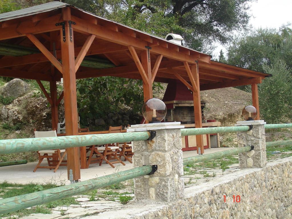 Serenita Apartments Ermones Extérieur photo
