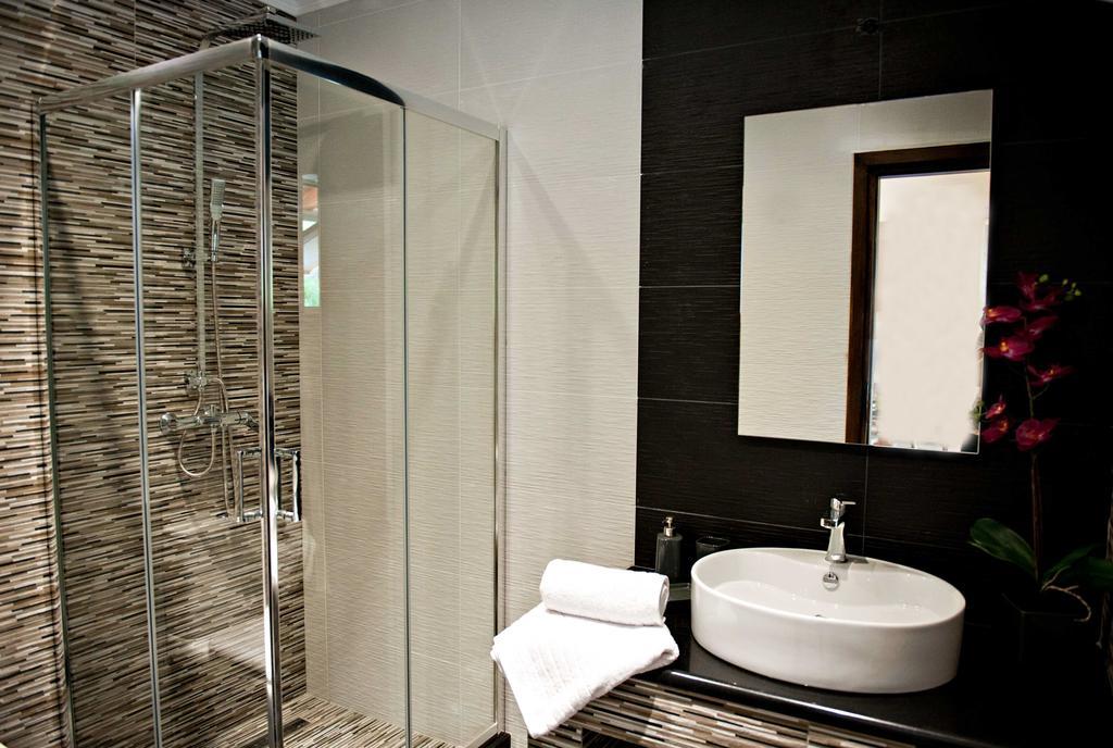 Serenita Apartments Ermones Extérieur photo
